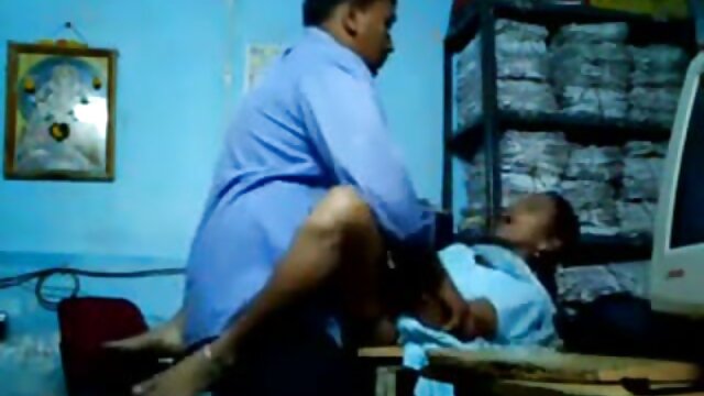 एचडी गुणवत्ता :  केटीले पुरुषलाई आफ्नो पहिलो पोर्न सुटिङमा भर्जिनिटी गुमाउन मद्दत गर्छिन् मुखमैथुन वीडियो 