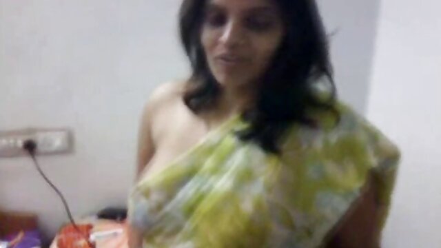 एचडी गुणवत्ता :  विलासी सेतो कुगर कालो इनमोराटोको साथ पतिलाई धोखा दिन्छ मुखमैथुन वीडियो 