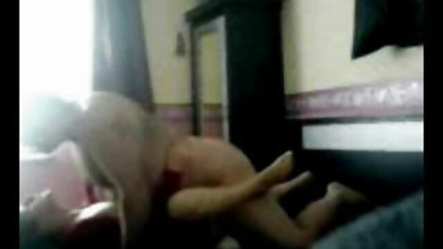 एचडी गुणवत्ता :  कालो स्ट्रिपरले भोका महिलाहरूलाई आफ्नो बोनरसँग रमाइलो गर्न अनुमति दिन्छ मुखमैथुन वीडियो 