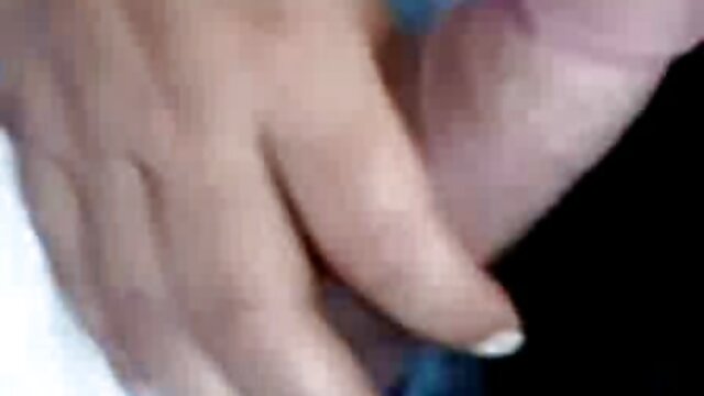 एचडी गुणवत्ता :  बस्टी केटी ठुलो डिकमा सवारी गरिरहेकी छिन् जबकि साथी आफ्नो आँखा संग खेल्छ मुखमैथुन वीडियो 